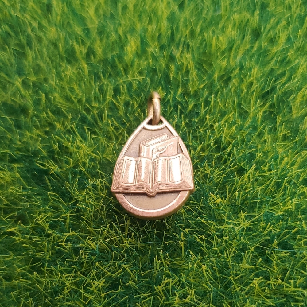Scholar Drop Pendant Collectible P337